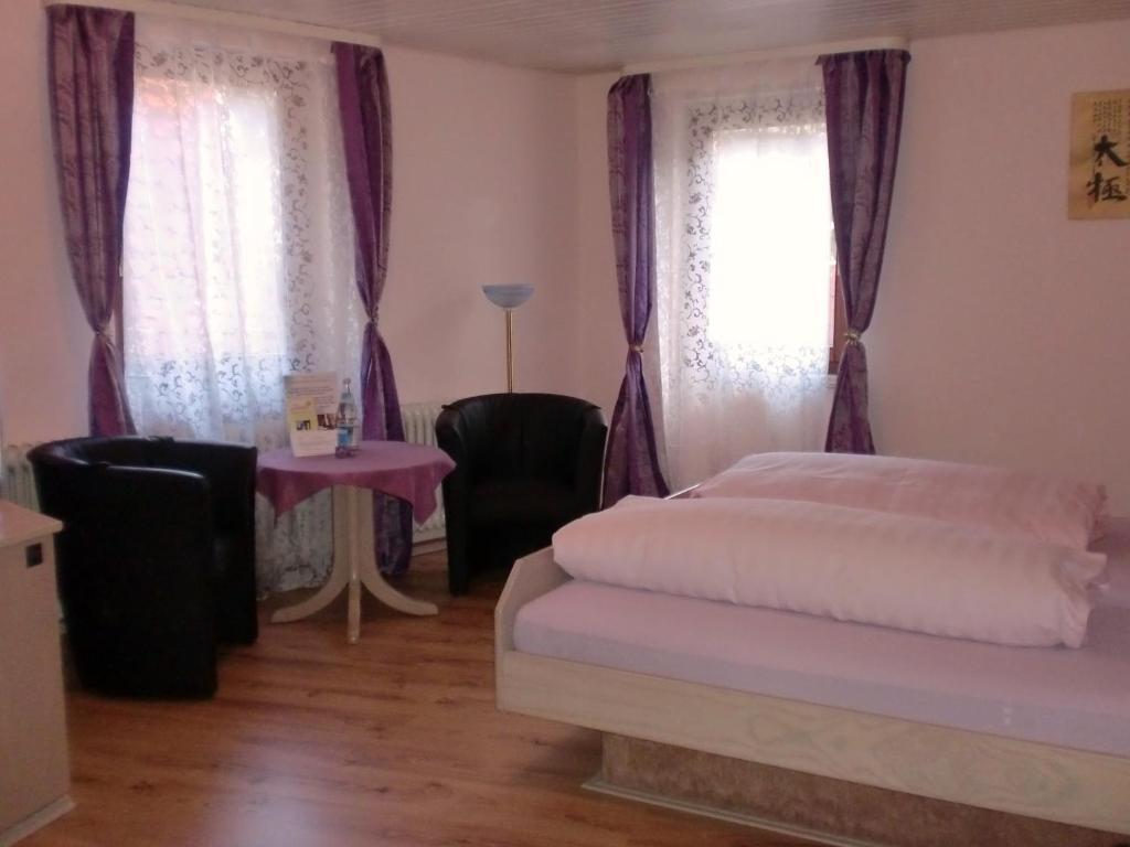 Hotel Sonne Bad Wildbad Room photo